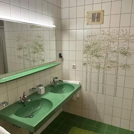 Geraeumige Rustikale Tiroler Wohnung 1-8 Personen Imst Exterior foto