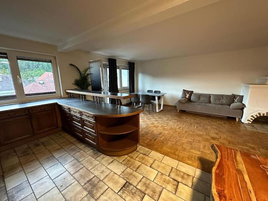Geraeumige Rustikale Tiroler 1-8 Personen Appartement Imst